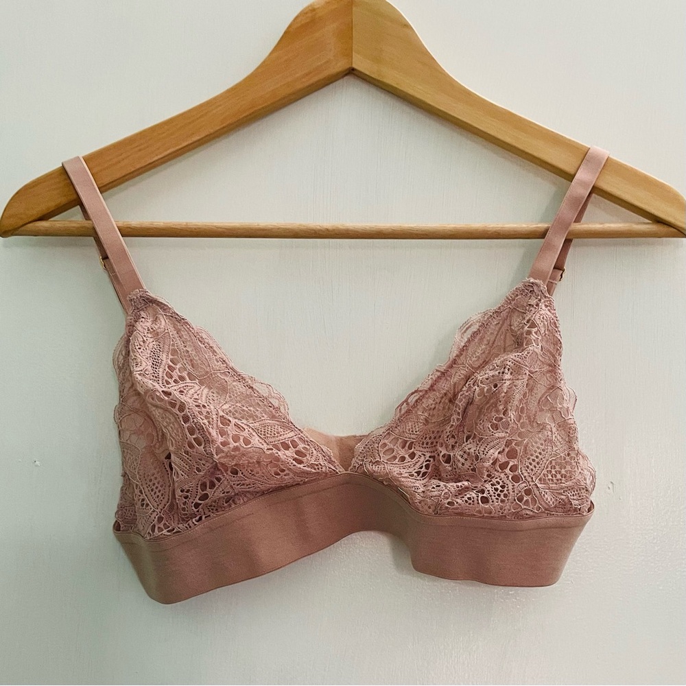 Delicate Pink Lace Bralette for Intimates